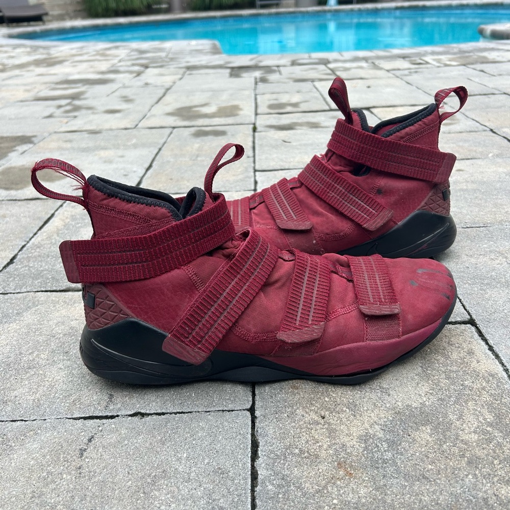 Size 12 Nike LeBron Soldier 11 SFG Burgundy
